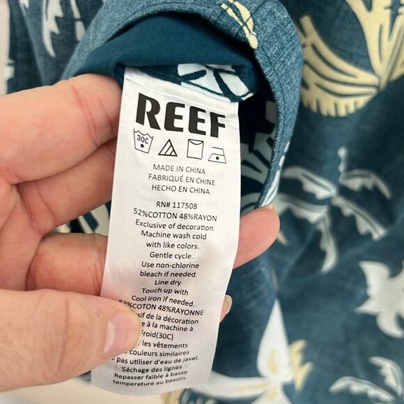 Mens Reef Printed Button Down Shirt Size XXL - Picture 8 of 8